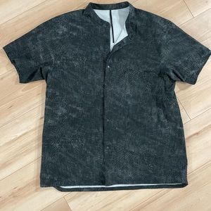Lululemon Men’s Airing Easy Stand Collar Shirt Digital Drift Black Multi
